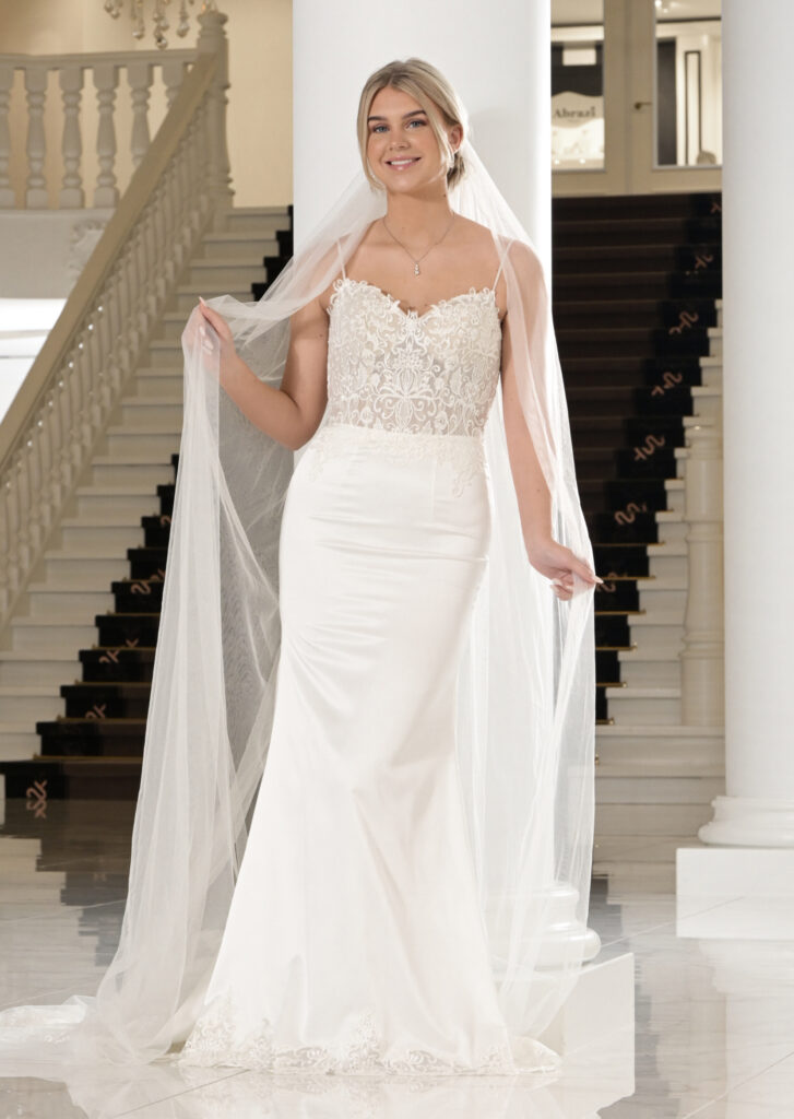 Ramona Koonings Couture KN2360 Prague