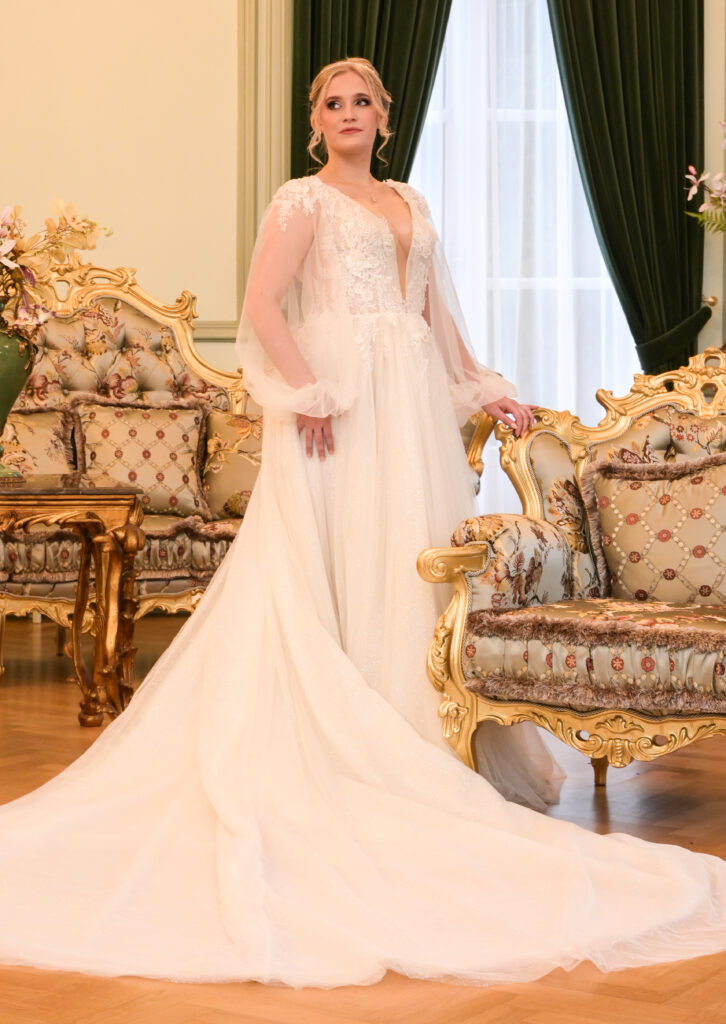 Ramona Koonings Couture KN2565 Ursula