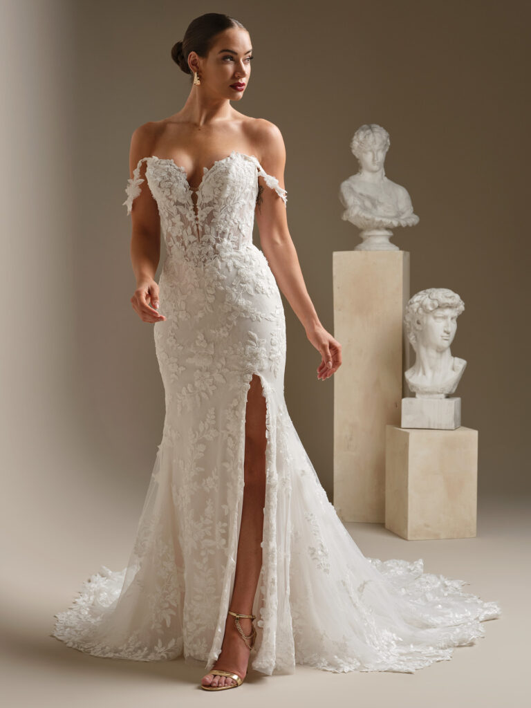 Sottero Midgley WEST (26SB409A01 – Slit, Unlined bodice, Chantilly lace)