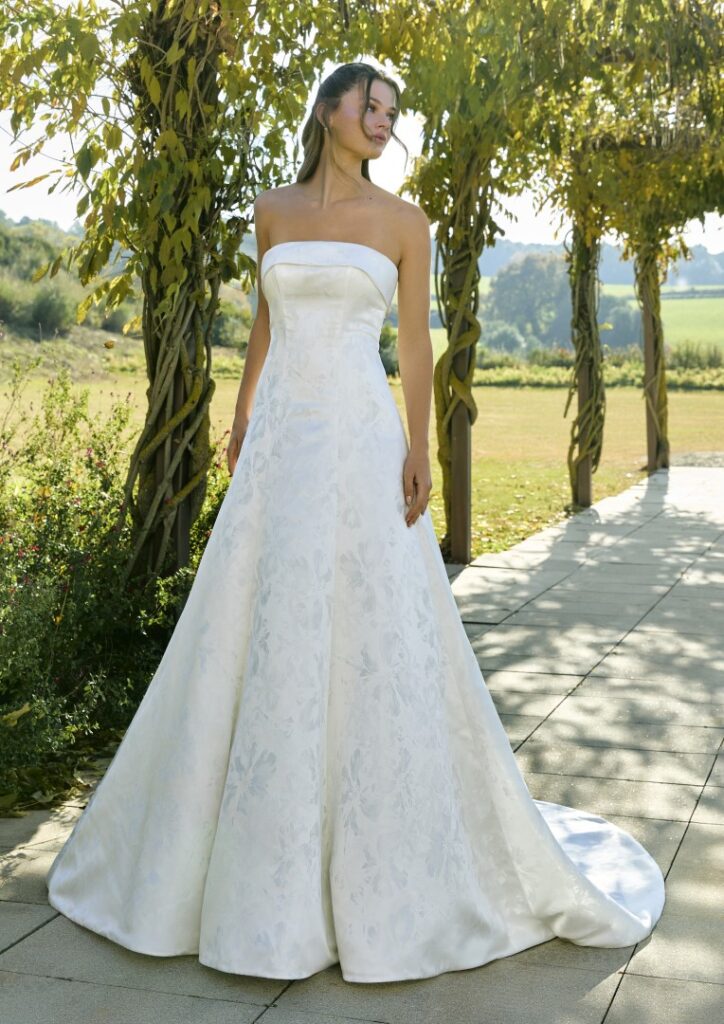 White One by St. Patrick ARAGONITA  W1127DS2
