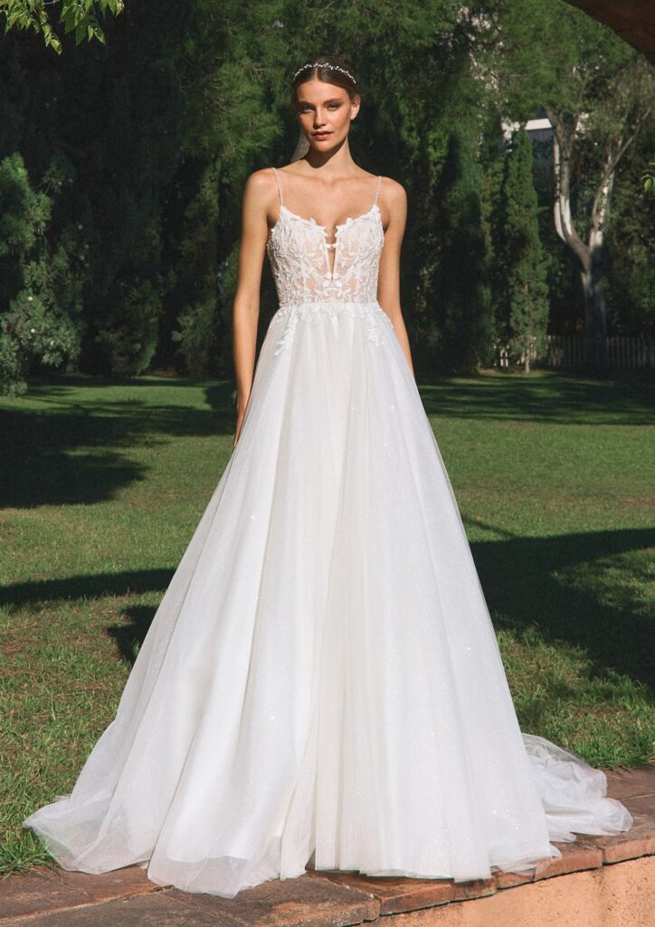 White One by St. Patrick Otimo W1126BK1
